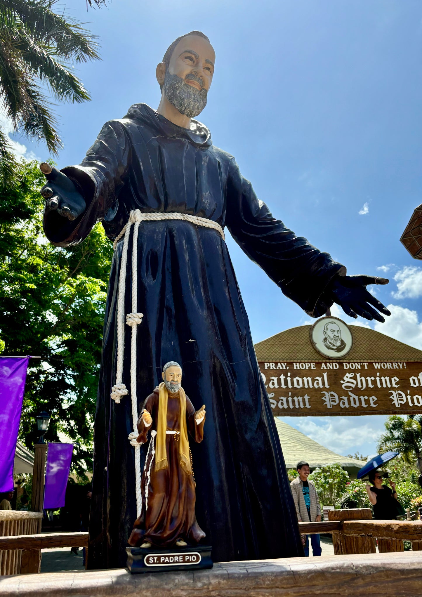 Embrace Faith: 12-Inch Padre Pio Statue with Open Arms and Stigmata